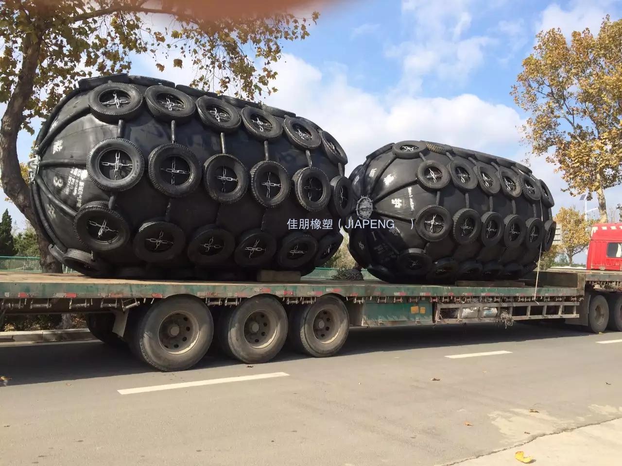 漂浮型橡膠護(hù)舷（橡膠氣囊）